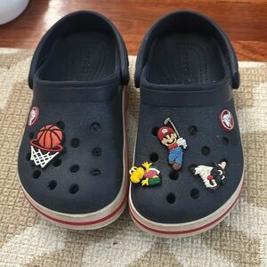Used 10c Crocs